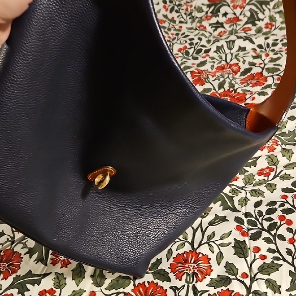 Dooney & Bourke Navy and Tan Hobo Bag - Picture 8 of 11